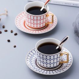 Britse stijl luxe Marokkaanse koffiekopje Saucer lepel set keramische mok porselein eenvoudige theekop sets keukendrankjes 240329