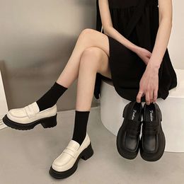 Mocassins souples de Style britannique pour femmes, escarpins Vintage à semelles Muffin, chaussures à enfiler japonaises Jk, grandes chaussures simples, nouvelle collection 2023