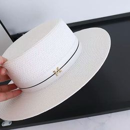 Britse stijl witte platte tophoed m brief dames vakantie strandhoed zonnescherm zonnebrandhoed stro hoed dames zeegebuwen hoed weer tij