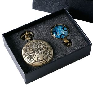 Reloj de bolsillo antiguo de color de color bronce con símbolos de diseño de cúpula de vidrio como regalos de Navidad para hombres mujeres niños 240327