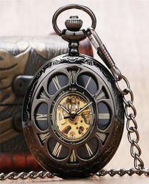 Bronze Vine Pocket Watch Hollow Out Case Golden Roman Numerals Horloge mécanique à la main pour hommes Femmes Pendante chaîne 7306015