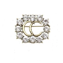 Broche Parel Vrouwen Vintage Designer Merk Dubbele G-Letter Strass Kristal Metalen Broches Pak Laple Pin Mode-sieraden Accessoires Geschenken