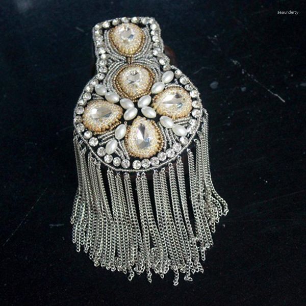 Broches 1 paire à la main mode gland chaîne épaule planche Badges perle tissu métal épaulette épaulette militaire scène bijoux