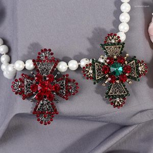 Broches 1 Pc Rouge Strass Croix Pour Femmes Vintage Pins Vêtements Écharpe Clip Bijoux