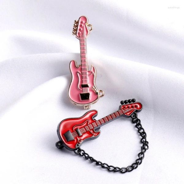 Broches 1 PC Guitar Brooch Músico Música Metal Cadena Pin de la solapa Moda Mini Musical Instrumento Insignia de ropa Joyería