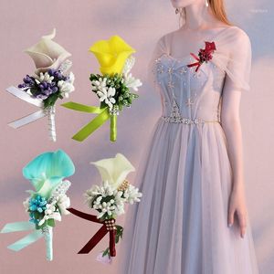 Broches 1pc mariage broche fleur de soie artificielle Calla Lily boutonnière Corsage marié fête plage accessoires