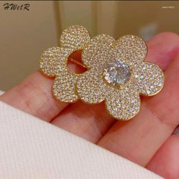 Broches 1pcs fashion brillants broches florales pour femmes mouches de vêtements bijoux banquet corsage accessoires cadeaux