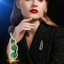 Broches de luxe élégantes en forme de pois, accessoires de manteau en zircone cubique de haute qualité, cadeaux de noël pour femmes, 2023