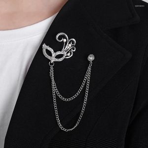 Broches 2023 Mask Broche Cool Bar Men and Women Pin Accessoires High-End Fashion Jacket Decoratieve Corsage Groothandel
