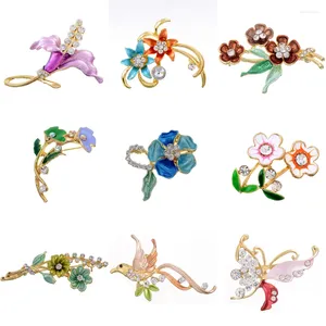 Broches 2023 Vintage peinture huile émail cristal fleur Animal oiseau papillon forme broche broche pour femmes robe colorée bijoux