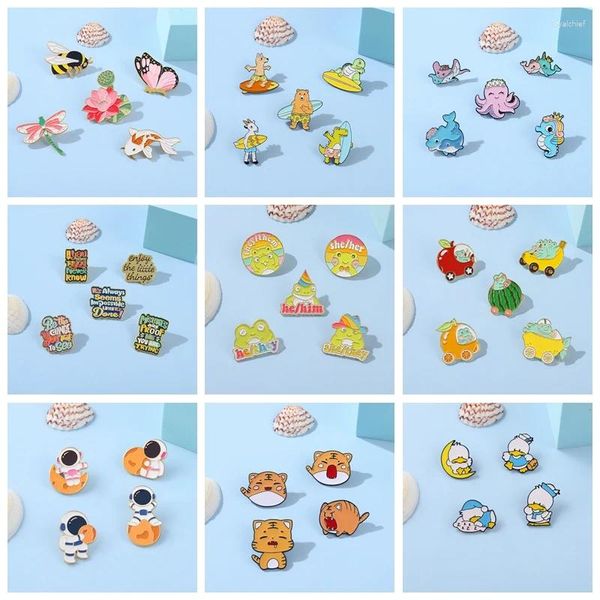 Broches 4-5 pièces/ensemble broche en émail Animal abeille fleur de Lotus papillon grenouille fruits canard de mer tigre broche chemise Badge en métal cadeau en gros