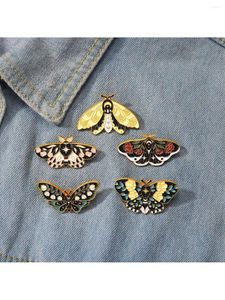 Brooches 5pcs Fashion Simple Cartoon Insect Series Lovely Moth Butterfly Metal Badge Clothing Backpack Brooch Accessoires