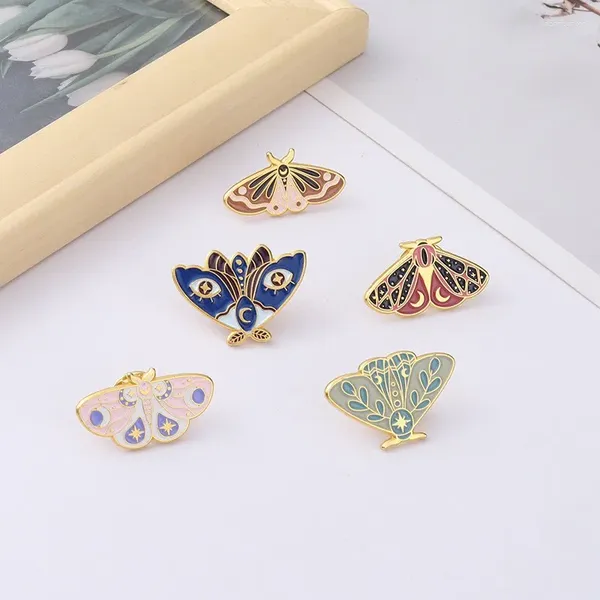 Brooches 5pcs Élégants et personnalisés costumes de costume d'insectes accessoires d'accessoires en alliage de peinture broch Badge Gift