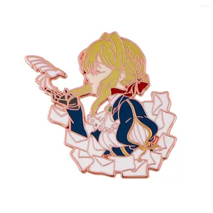 Broches Anime Violet Evergarden filles femmes pour vêtements épinglettes sac à dos émail porte-documents Badges décorations