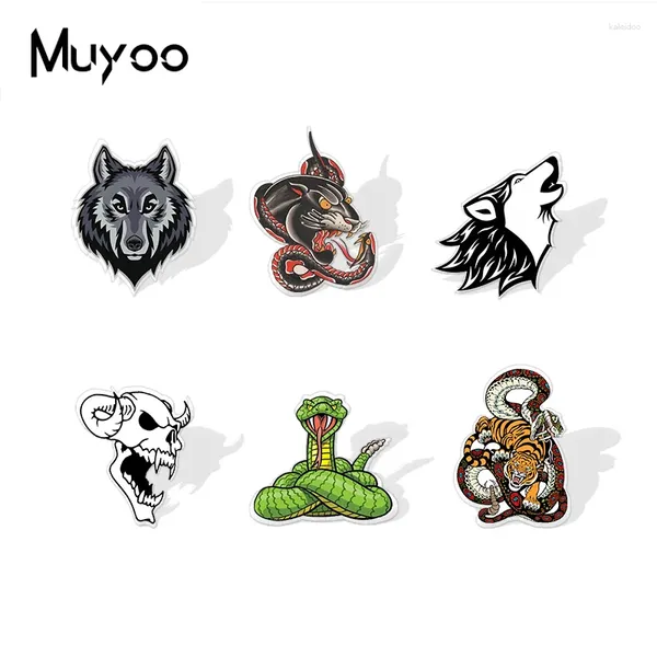 Broches Arrivée Vintage Tiger Wolf Skull Snake Animal Tatoo Pattern Impoxy Acrylic Sping épingles à revers Cadeaux pour hommes