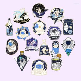 Broches astronauten serie email pins cartoon universum avontuurlijke ruimte rugzakken kleding rapel pin badge sieraden cadeau voor vriend