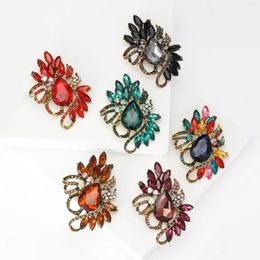 Broches BeautBerry Vintage Fleur De Cristal Pour Les Femmes Unisexe Plante Broches Multicolore Disponible Décontracté Accessoires De Fête Cadeaux