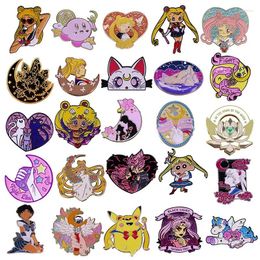 Broches belles filles épingle en émail