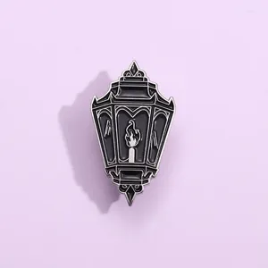 Brooches Black Ematel Pin Gothic Punk Lamp Brooch Metal Collection Badge Badge Backapck Vêtements Bijoux Gift For Friends