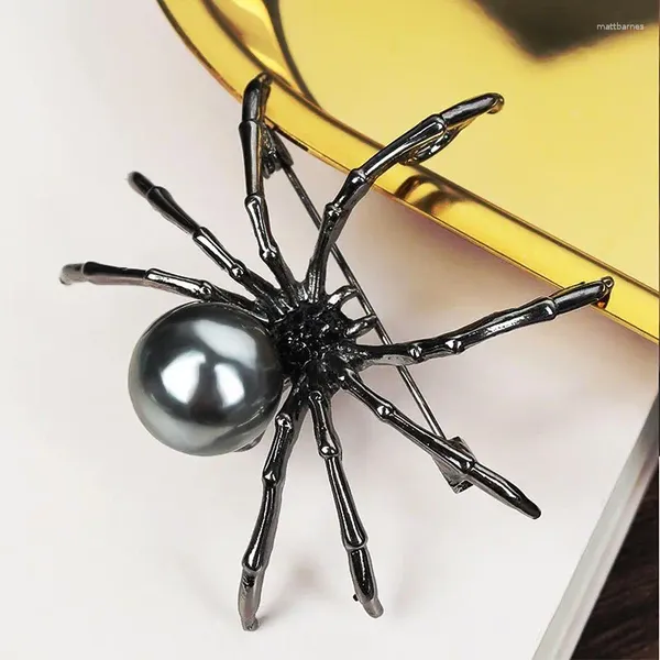 Brooches Black Pearl Spider for Women Men Men Creative Corsage Clothes Swarf Accessoires Metal Pin Party Bijoux