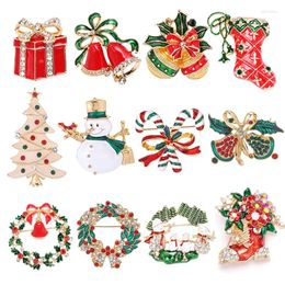 Broches Boosbiy 2024 arrivée noël émail bonhomme de neige père noël cloches broche broche cadeaux de noël accessoires bijoux fins pour les femmes