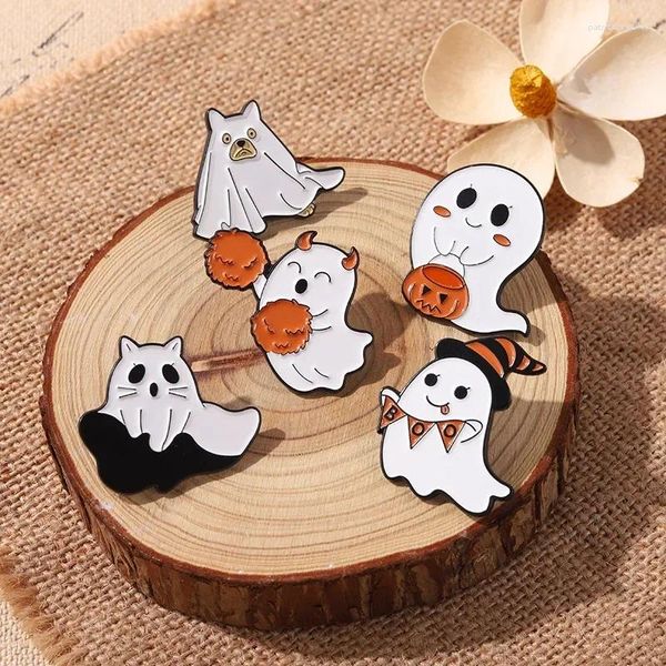 Brooches Cartoon Cute Ghost Pumpkin Lights Halloween Badge en alliage sac à dos Broche Broche Accessoires en gros