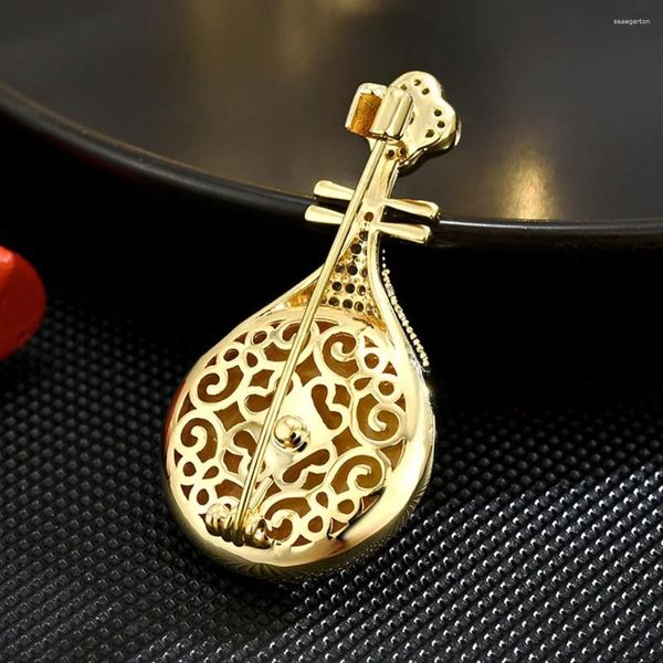 Brooches Instrument de musique antique chinois Pipa Brooch Suite sans glissement veste Femmes Luxury High-Dee Luxury Accessoires