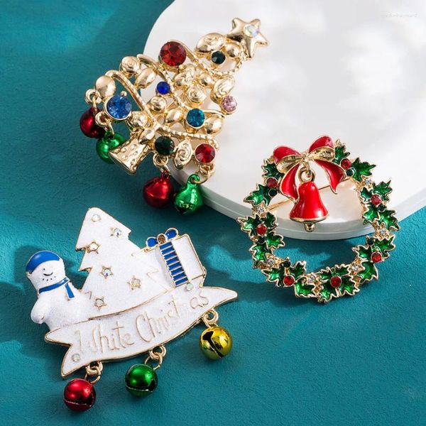 Brooches Christmas Brooch Bell Tree Snowman Accessoires Fashion Jewelry Alloy Crystal Drip Huile en gros