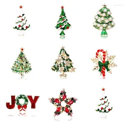 Brooches Christmas Green Tree Femmes Men Emaill Snowflake Butterfly Jot Stars Pendante Bijoux Party Bureau Broche épingles Cadeaux