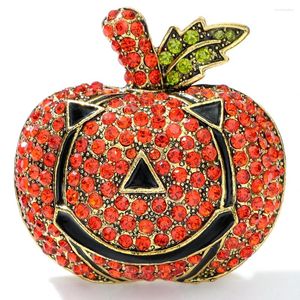 Broches Cindy Xiang Rhinestone grote pompoenbroche mode Halloween Pin herfst sieraden jas vrouwen en mannen accessoires