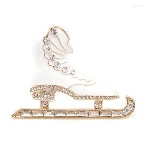 Broches Cindy Xiang Rhinestone White Color Email Skating Shoes For Women Beautiful Fashion Coat Accessories 2022 Gift