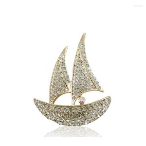 Broches klassieke gelukkige zeilbootbroche voor vrouwelijke mannen pakken pin kwaliteit glanzende kristallen strass bruiloft 18k goud vergulde sieraden