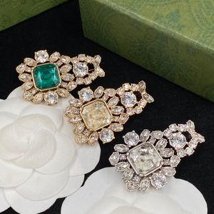 Broches style classique blanc vert pierres précieuses or et argent bord luxe broche concepteur pour femme fille dame célébrité même style broche cadeau bijoux avec boîte mariée