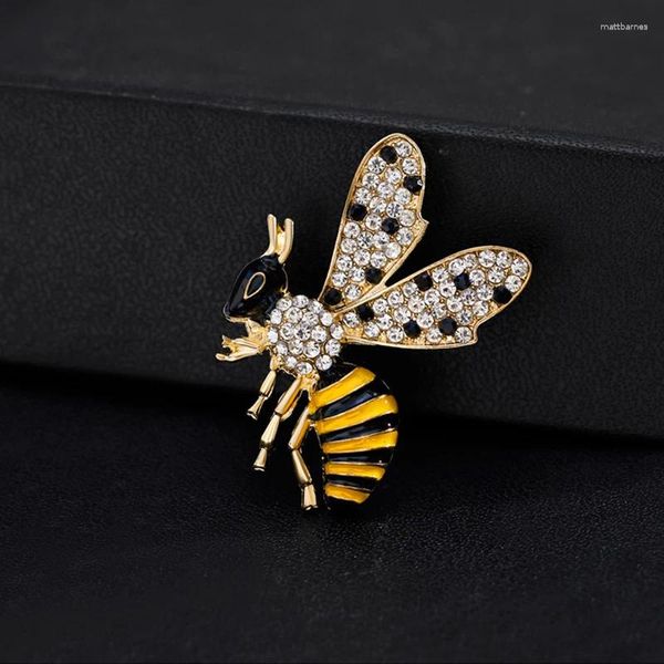 Broches Creative Animal Insect Broche Broche de décoration cristal brillante Pin de conception d'abeille pour hommes et femmes vêtements