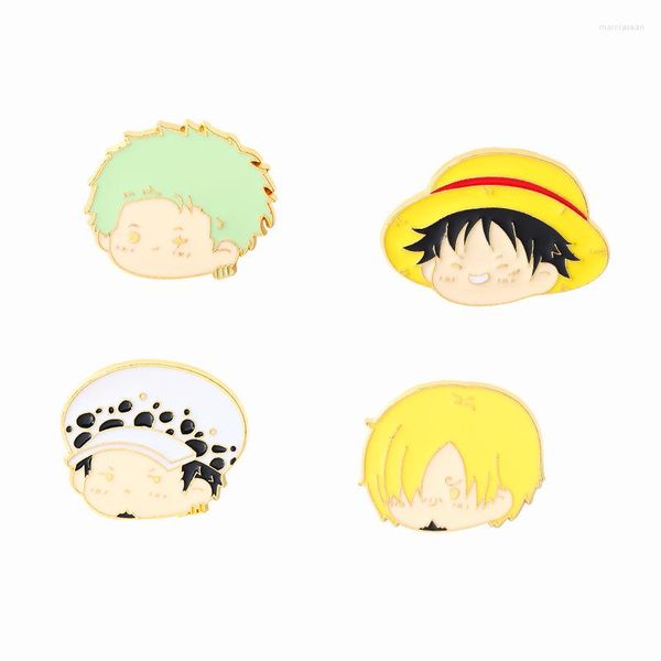 Broches jour créatif Anime entourant Film et télévision dessin animé homme chapeau de paille commémoratif insigne en métal cheveux hors lumière boucle