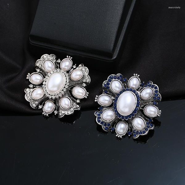 Broches Creative Style Gothique Femmes Vintage Perle Bijoux Alliage Géométrique Partie Bureau Broche Broche Cadeaux Unisexe Manteau Pins