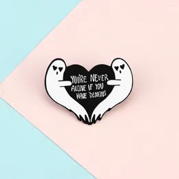Broches Creative Halloween Ghost Enthel Pins Custom Gothic White Demons and Black Heart Brooch Women Jewelry Shirt Shirt Pin