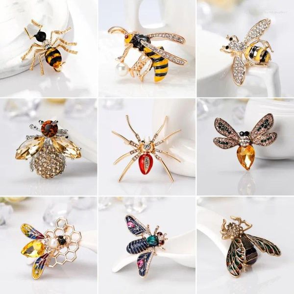 Broches Crystal Gran araña para mujeres Rinéso de insecto Animal Pins Broche Diseño de ropa de boda Accesorios elegantes AG205