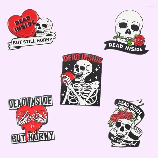 Broches Personnalisé Style Punk Squelette Mort À L'intérieur des Épingles En Émail Coeur Rouge Crâne Noir Gothique Revers Broche Sur Sac À Dos Bijoux Cadeaux En Gros