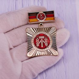 Broches DDR Medaille Kollektiv Der Sozialistischen Arbeit Pin Sozialistisch Arbeiten Lernen Leben Duitse Socialistische werknemers Award Badge