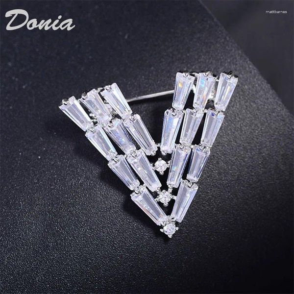 Broches Donia Jewelry Fashion Korea Creative T-Type Square Zircon Brooch Letter Corsage Coat Pin Accessoires de Noël Gift