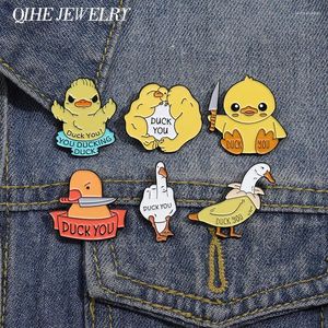 Broches Duck You Animal Series broche email Pin Cartoon grappig met mes rapel rugzak badge sieraden geschenken voor vrienden