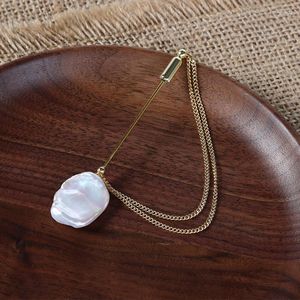 Broches élégantes en perles d'eau douce naturelles, fleur de luxe Simple, perles baroques, accessoires de bijoux pour femmes, vêtements