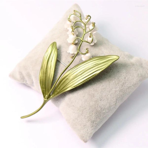 Brooches Europe et les États-Unis Temperrament Bell Orchid Flower Pearch Brooch femelle Valley Green Leaves de bijoux végétaux accessoires