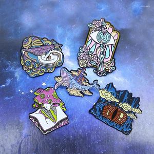 Broches Oog Oren Mond Golf Walvis Slak Roos Spiegel Paddestoel Magische Berg Emaille Pin Revers Badge Sieraden Cadeau Voor Vrienden