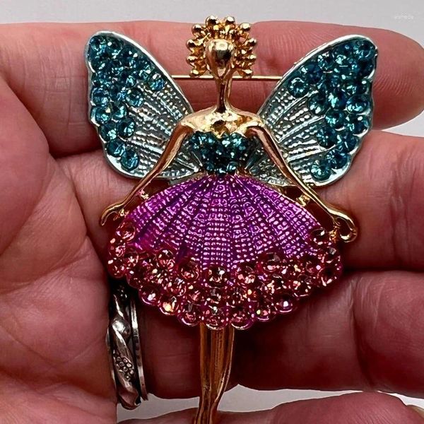 Broches Moda Ballet Chica Danza Personalidad Dulce Atmósfera Reductora De Edad Pin Para El Pecho Alfileres Para Hombres Y Mujeres Suéter Abrigo Accesorios