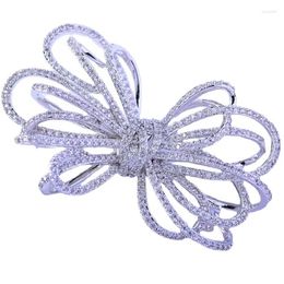 Broches Mode élégant de haute qualité luxe étincelant cubique zircone Bowknot broche broches pour les femmes mariage Banquet vêtements accessoires