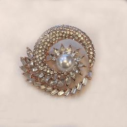 Broches Broches de caracoles con diamantes de imitación de alta calidad a la moda/Broches de perlas de flores 2023 para mujer/brosche/broszka/al por mayor