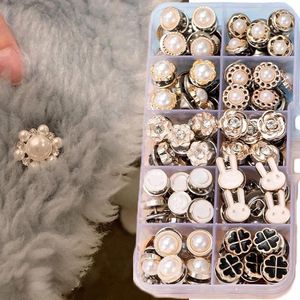 Broches en métal avec perles et strass, boutons pour costume féminin, tige de fleur, bricolage, accessoires de couture pour vêtements, couture