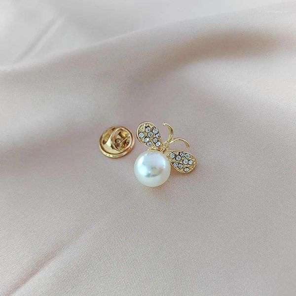 Brooches Fashion Rhinaistone Pearl Bee Femmes mignonnes insectes exquis Scarpe boucle femelle accessoires de vêtements fixes